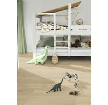 Kinderzimmer mit Etagenbett und Spielzeugfiguren