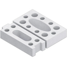 Zwei Lochsteine für den Bau