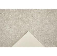 Nahaufnahme einer Betonbodenfliese mit gesprenkelter Textur