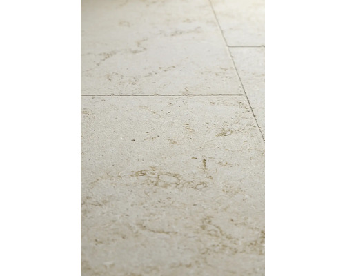 Nahaufnahme von Bodenfliesen