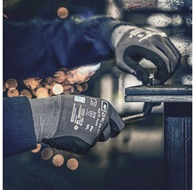 Arbeitshandschuhe im Einsatz