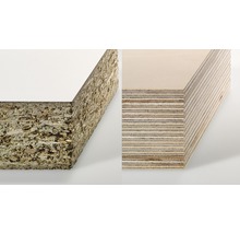 Nahaufnahme von Spanplatten und Sperrholzplatten im Querschnitt