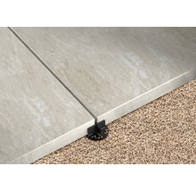 Terrassenplatten verlegt mit Plattenlager auf Kiesbett