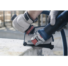 Wandfräse im Einsatz auf Beton