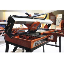 Fliesenschneider mit verstellbarem Winkelanschlag