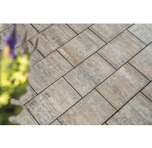 Verlegte Pflastersteine für den Außenbereich