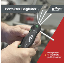 Eine Hand hält einen Wiha PocketStar Innensechskantschlüssel-Satz