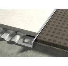 Übergangsprofil zwischen Fliesen und Teppichboden