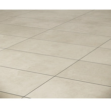 Fliesenboden mit quadratischen Fliesen und Fugen