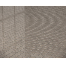 Quadratische Bodenfliesen aus Keramik