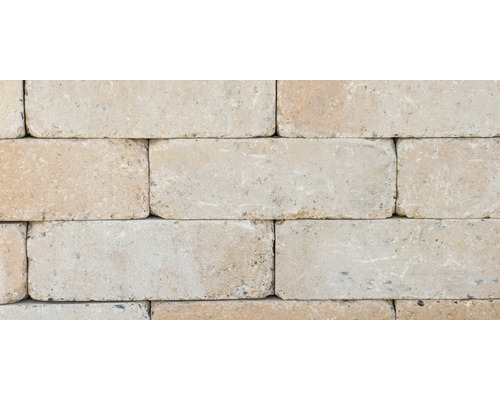 Mauer aus Pflastersteinen