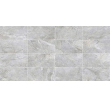 Fliesen mit Marmoroptik, quadratisch angeordnet