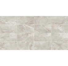 Fliesen mit Steinoptik, verlegt