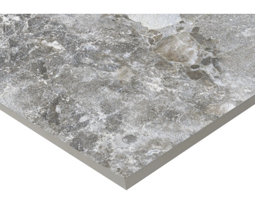 Produktbild 2 (groß) Nahaufnahme einer grauen Bodenfliese mit Marmorstruktur.