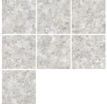 Fliesen mit Steinoptik in einem quadratischen Format