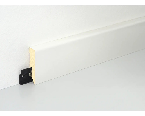 Sockelleiste aus Holz mit Clip zur Befestigung an der Wand