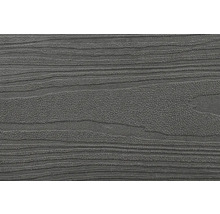 Nahaufnahme einer grauen Terrassendiele mit Holzstruktur