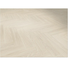 Helle Holzbodenfläche im Fischgrätmuster.