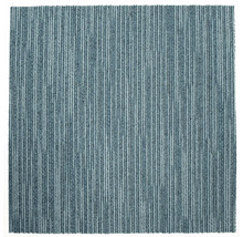 Teppichfliese mit Streifenmuster