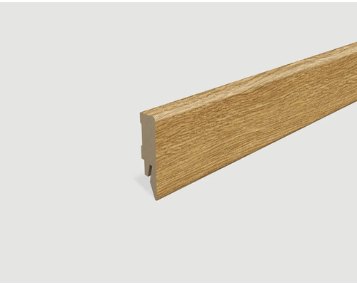 Sockelleiste mit Holzstruktur für den Innenbereich