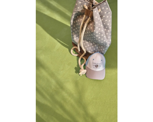 Turnbeutel mit Sternmuster und Baseballkappe