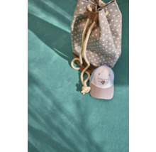 Turnbeutel mit Sternenmuster und Basecap