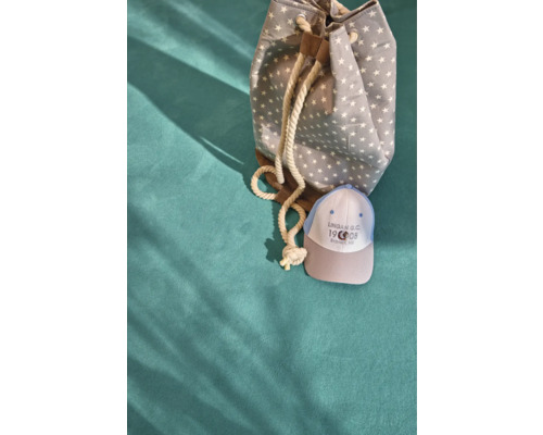 Turnbeutel mit Sternenmuster und Basecap