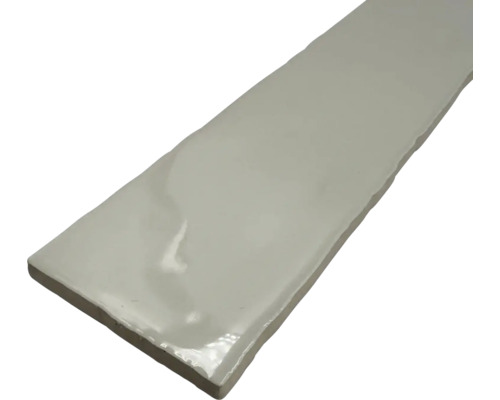 Rechteckige, glänzende Fliese