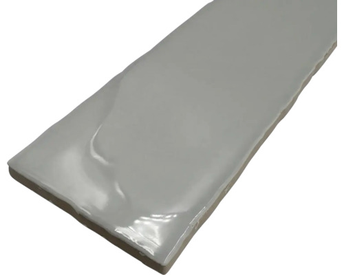 Rechteckige, glänzende Fliese