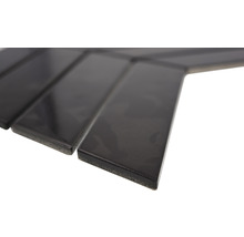 Mosaikfliese aus Keramik in Fischgrätmuster