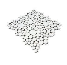 Mosaikfliese mit Kieseloptik