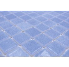 Nahaufnahme von Mosaikfliesen in quadratischer Form