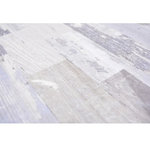 Nahaufnahme von Paneelen mit Holzoptik