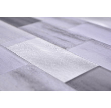 Mosaikfliesen aus Glas und Metall