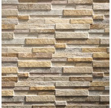 Steinverblendung mit horizontalen, rechteckigen Steinelementen