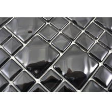 Mosaikfliese aus Glas mit quadratischen Elementen