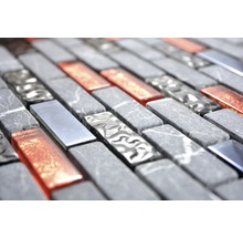 Mosaikfliese mit Stein-, Glas- und Metallelementen