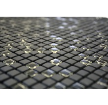 Mosaikfliesen mit quadratischen, matten und glänzenden Oberflächen