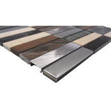 Mosaikfliesen aus Stein und Metall