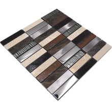 Mosaikfliese mit Stein-, Metall- und Glaselementen