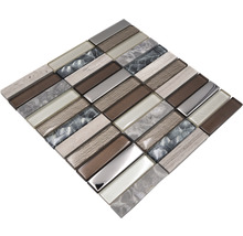 Mosaikfliese mit unterschiedlichen Oberflächen