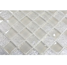 Nahaufnahme eines Mosaiks aus Glasfliesen