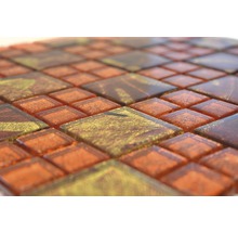 Quadratische Mosaikfliesen aus Glas