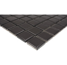 Keramikmosaikfliese mit quadratischen Elementen