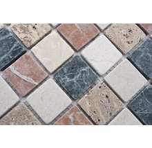 Mosaikfliesen aus Naturstein im Format 30 x 30 Zentimeter