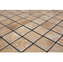 Mosaikfliesen mit Muster