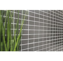 Wandfliesen mit rechteckigem Format und Fugen