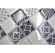 Mosaikfliesenmuster mit geometrischen und floralen Mustern