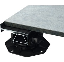 Terrassenplatten auf Stelzlager mit Aluminiumprofil