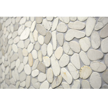 Wandfliesen mit Kieseloptik für den Innenbereich